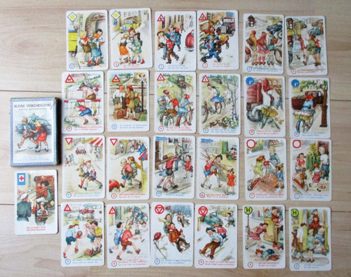 Sehr altes kartenspiel wer - kartenspiel,